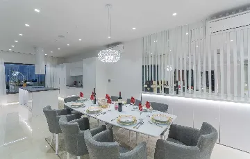 Kaštelir Villa for Up to 10 Guests