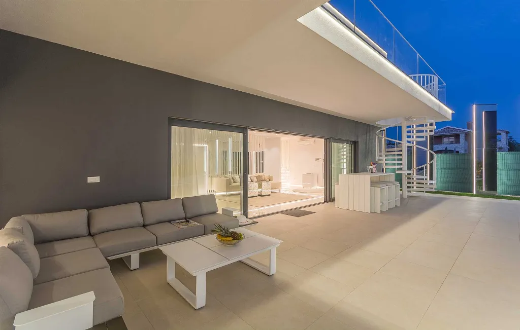 Kaštelir Villa for Up to 10 Guests