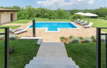 Baderna Villa with Private Pool for Up to 8