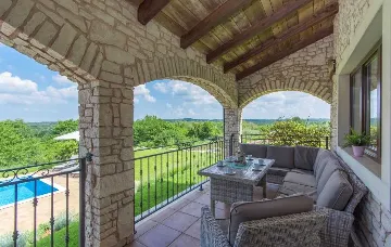 Baderna Villa with Private Pool for Up to 8