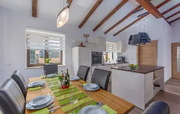 Baderna Villa with Private Pool for Up to 8