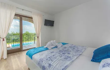 Baderna Villa with Private Pool for Up to 8