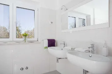 Villa with Private Pool and Sauna in Boljevići