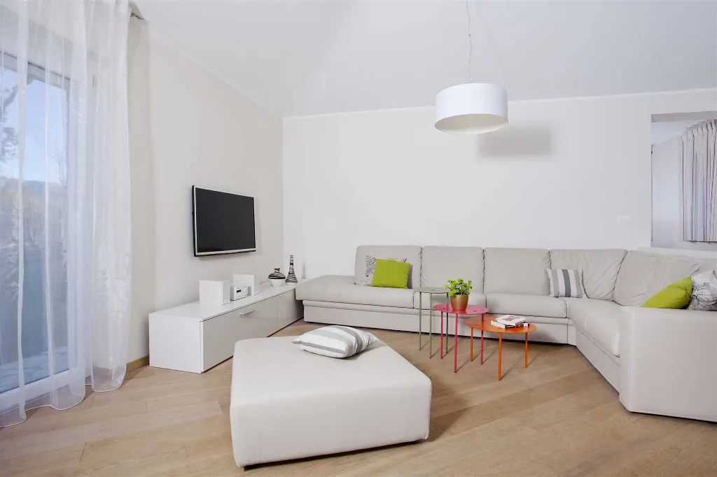 Villa with Private Pool and Sauna in Boljevići