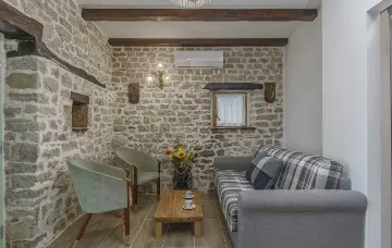 3-Bedroom Villa with Private Pool near Motovun