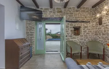 3-Bedroom Villa with Private Pool near Motovun