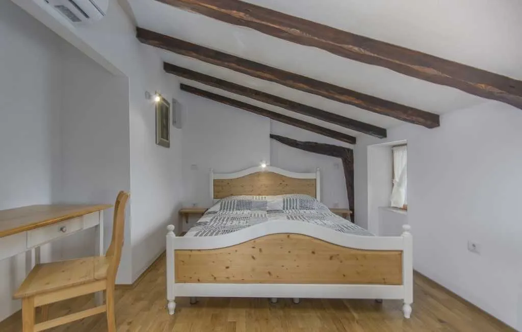 3-Bedroom Villa with Private Pool near Motovun