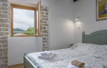 3-Bedroom Villa with Private Pool near Motovun