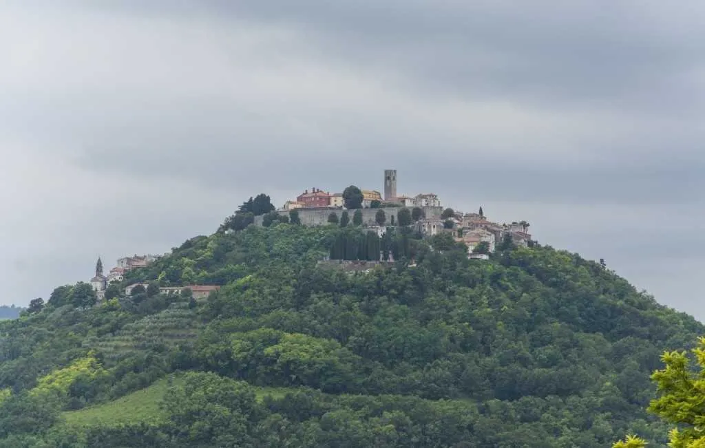 3-Bedroom Villa with Private Pool near Motovun