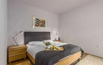 4-Bedroom Villa for 10 Guests in Rojnići