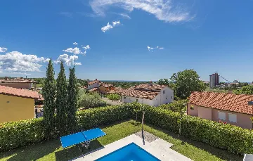 Modern Villa with Private Pool in Višnjan