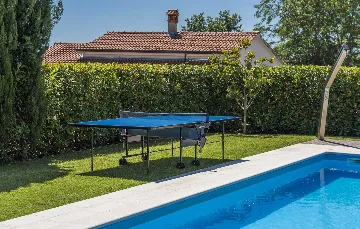 Modern Villa with Private Pool in Višnjan