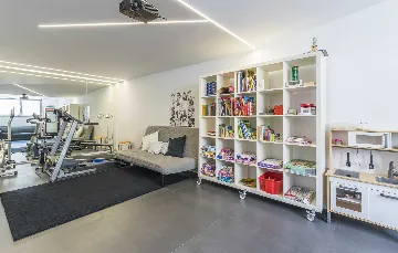 Modern Villa with Private Pool in Višnjan