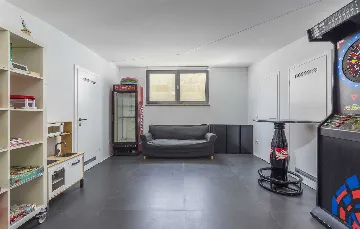 Modern Villa with Private Pool in Višnjan