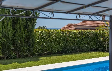 Modern Villa with Private Pool in Višnjan