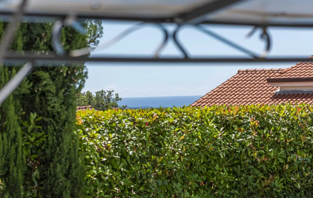 Modern Villa with Private Pool in Višnjan