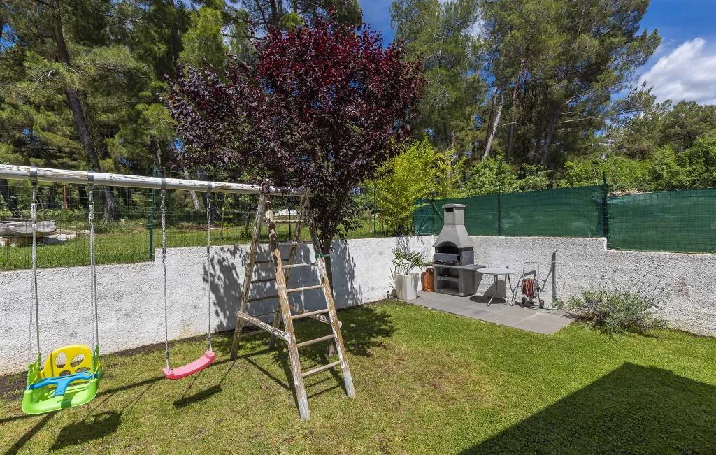 Modern Villa with Private Pool in Višnjan