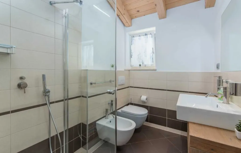 Vabriga Villa with Private Pool for Up to 14