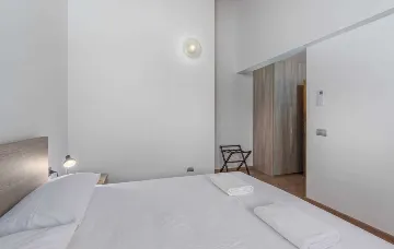 Vabriga Villa with Private Pool for Up to 14