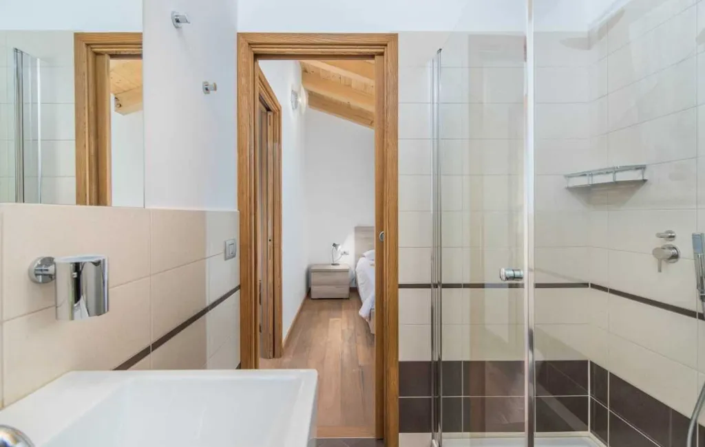 Vabriga Villa with Private Pool for Up to 14