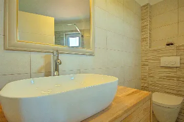 Villa in Rošini with Private Pool for 8 Guests