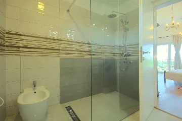 Villa in Rošini with Private Pool for 8 Guests