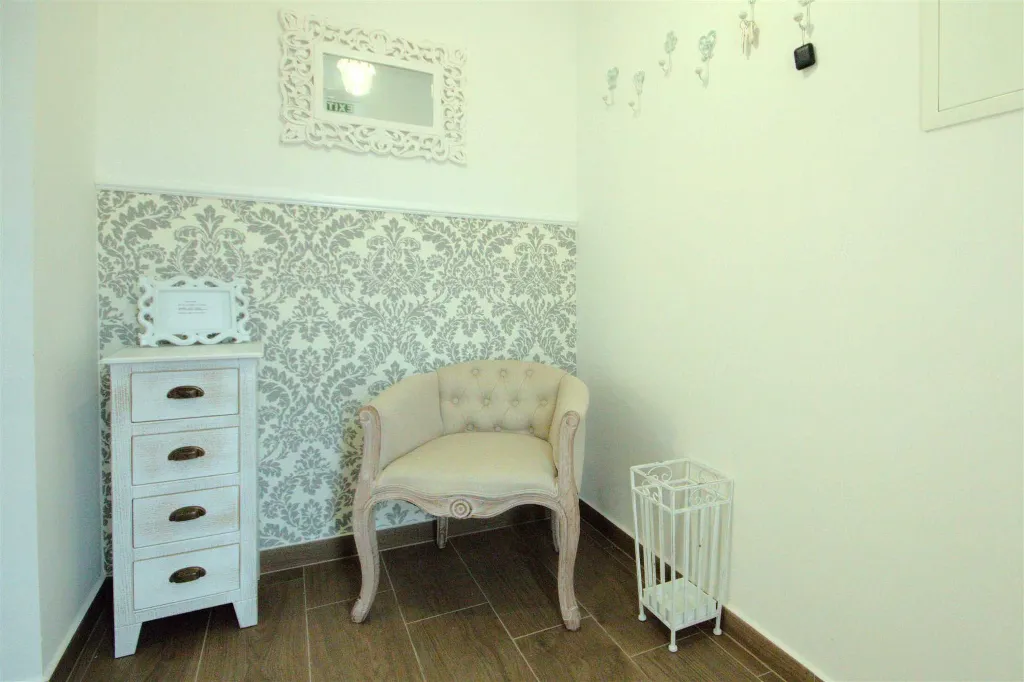 Villa in Rošini with Private Pool for 8 Guests