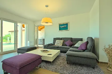 Villa in Rošini with Private Pool for 8 Guests