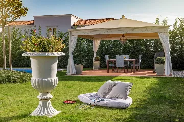 Babići Villa for Families & Groups (Up to 14)