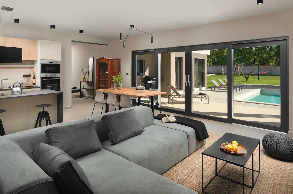 4-Bedroom Villa in Vodnjan for Up to 10 Guests