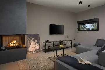 4-Bedroom Villa in Vodnjan for Up to 10 Guests