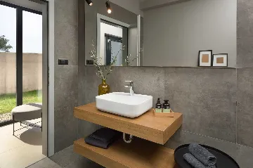 4-Bedroom Villa in Vodnjan for Up to 10 Guests