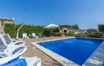 Traditional Istrian Villa near Poreč for 7