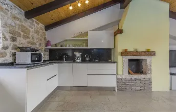 Traditional Istrian Villa near Poreč for 7