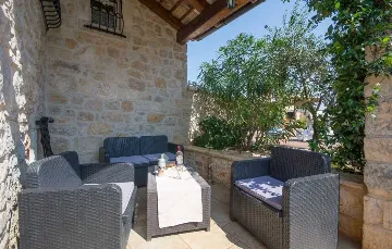 Traditional Istrian Villa near Poreč for 7