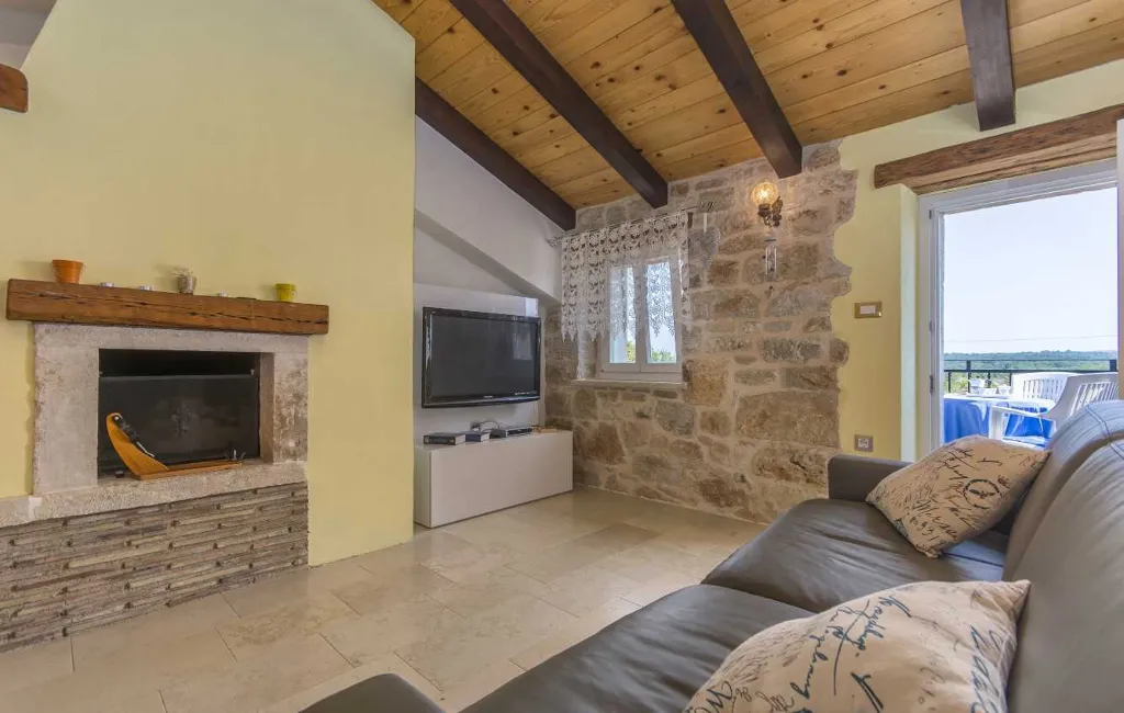 Traditional Istrian Villa near Poreč for 7