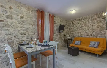 Traditional Istrian Villa near Poreč for 7