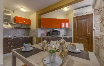 Traditional Istrian Villa near Poreč for 7