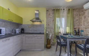 Traditional Istrian Villa near Poreč for 7