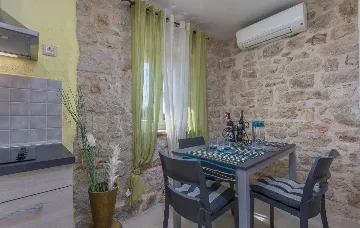 Traditional Istrian Villa near Poreč for 7