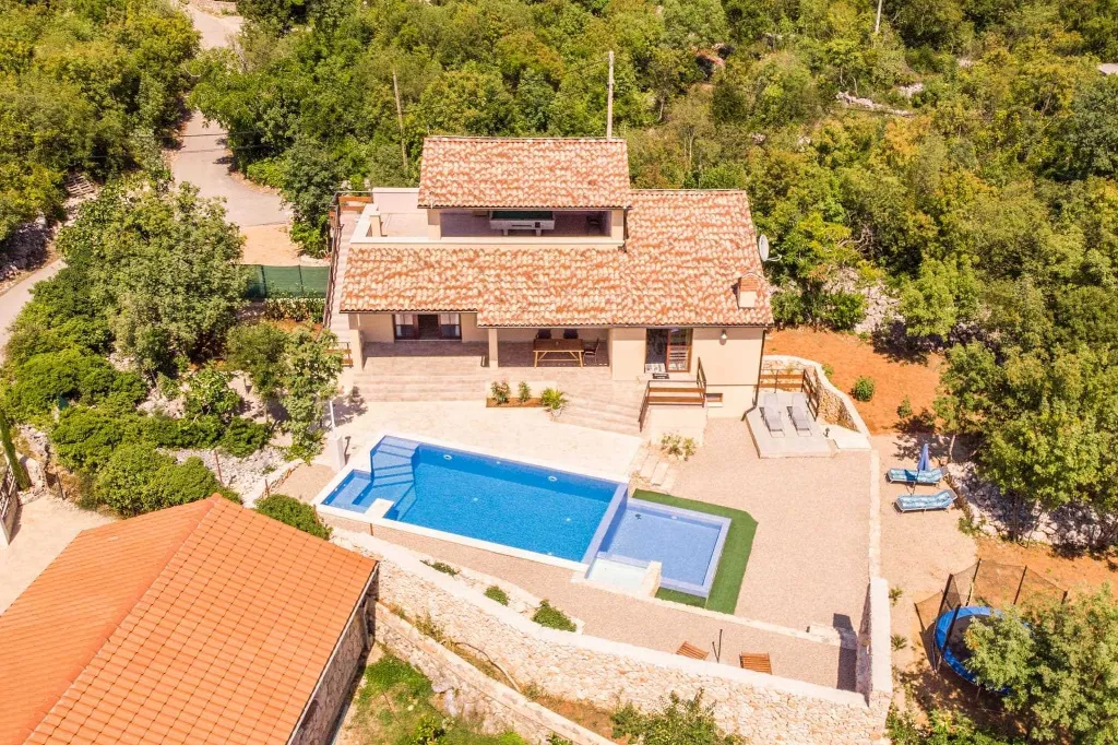 Modern Villa with Private Heated Pools in Dobrinj