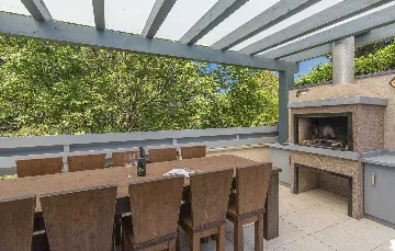 Spacious 6-Bedroom Villa in Premantura (Up to 14)