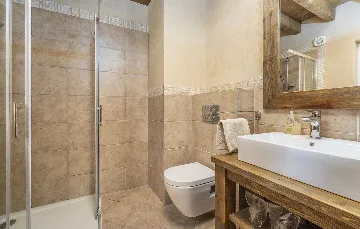 Spacious 6-Bedroom Villa in Premantura (Up to 14)