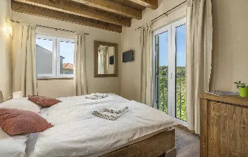 Spacious 6-Bedroom Villa in Premantura (Up to 14)