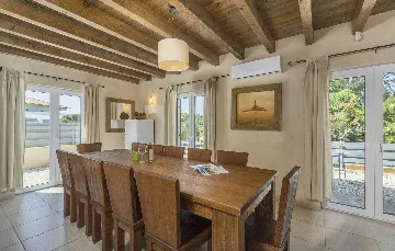 Spacious 6-Bedroom Villa in Premantura (Up to 14)