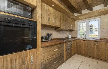 Spacious 6-Bedroom Villa in Premantura (Up to 14)