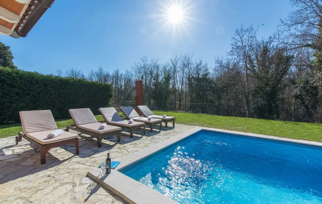 Modern Villa in Barban for Up to 8 Guests
