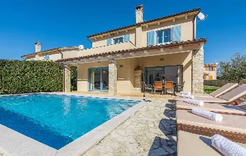 Modern Villa in Barban for Up to 8 Guests