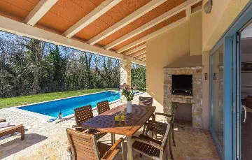 Modern Villa in Barban for Up to 8 Guests