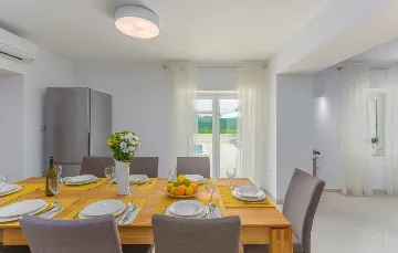 Villa for 8 in Kringa, Central Istria